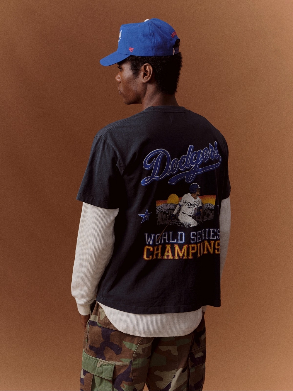 Mid Summer Classics Classic Pocket T-Shirt (Vintage Black).